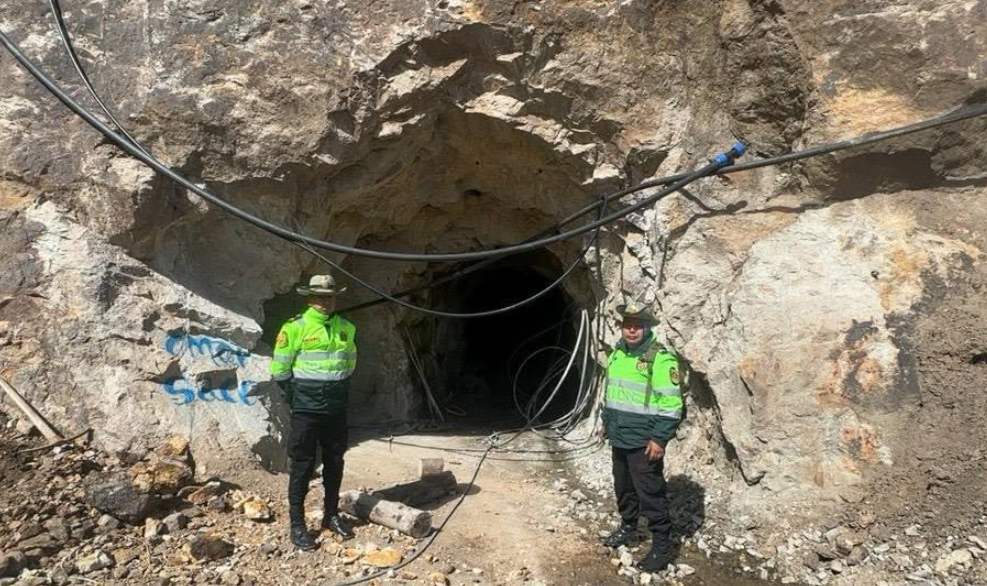 FISCALÍA DECOMISA EXPLOSIVOS Y EQUIPOS EN OPERACIÓN MINERA EN APU PISTI, CHALHUANCA